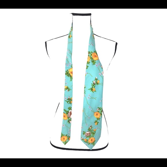 Le Chevron Vintage Floral Design Tie - Picture 2 of 6
